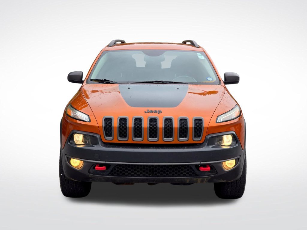 Used 2016 Jeep Cherokee Trailhawk w/ Cold Weather Group AWD/4WD image 14