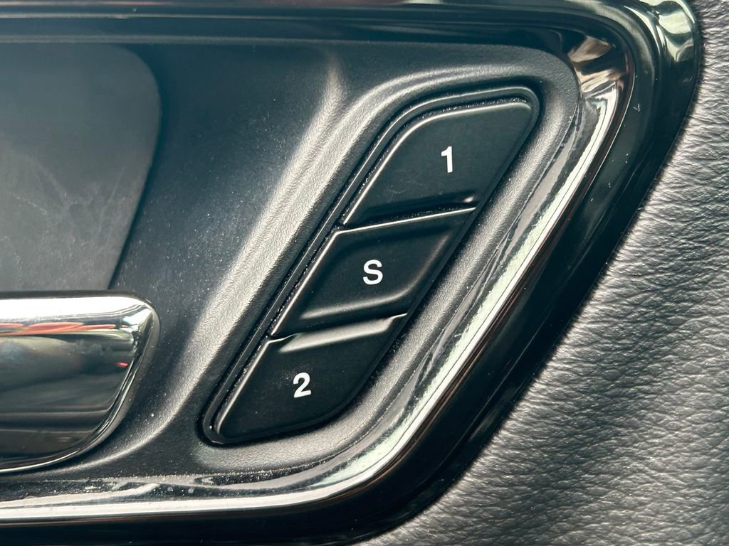 Used 2024 Dodge Durango GT image 27