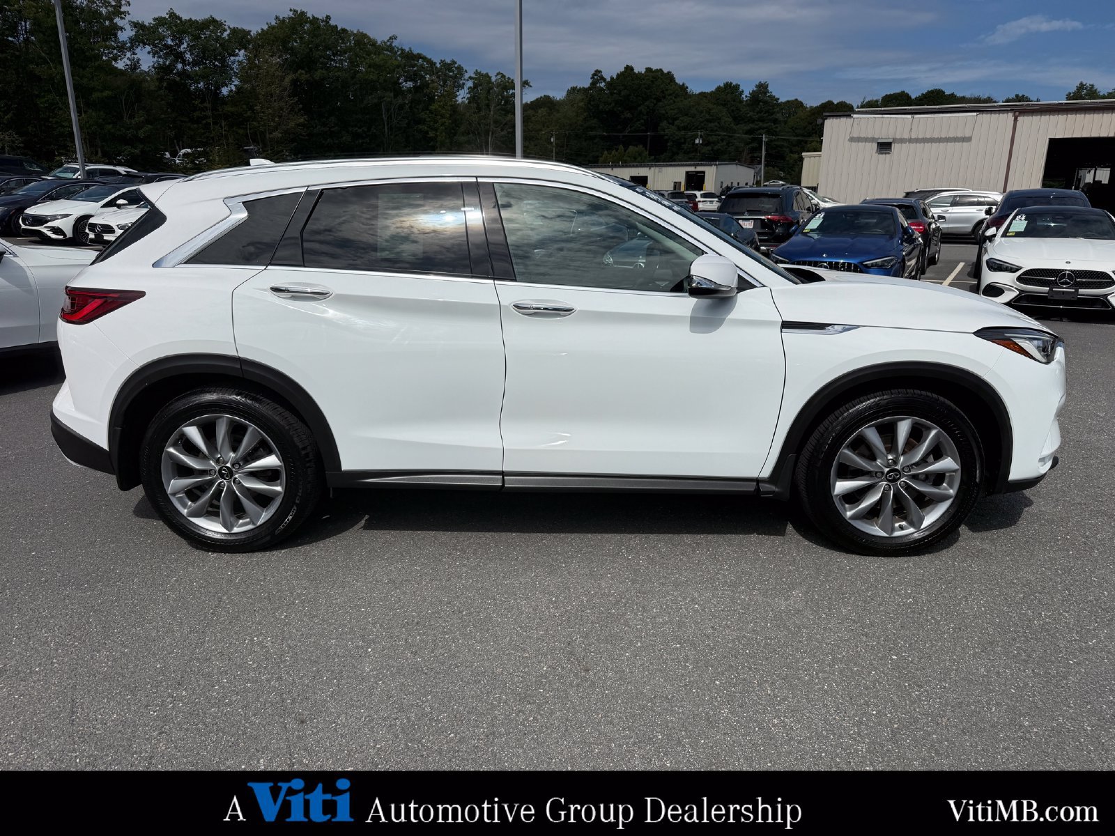 Used 2022 INFINITI QX50 Luxe AWD/4WD image 9