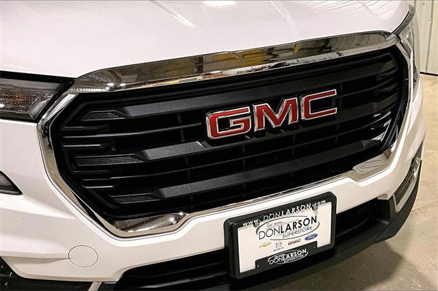 Used 2023 GMC Terrain SLE image 10