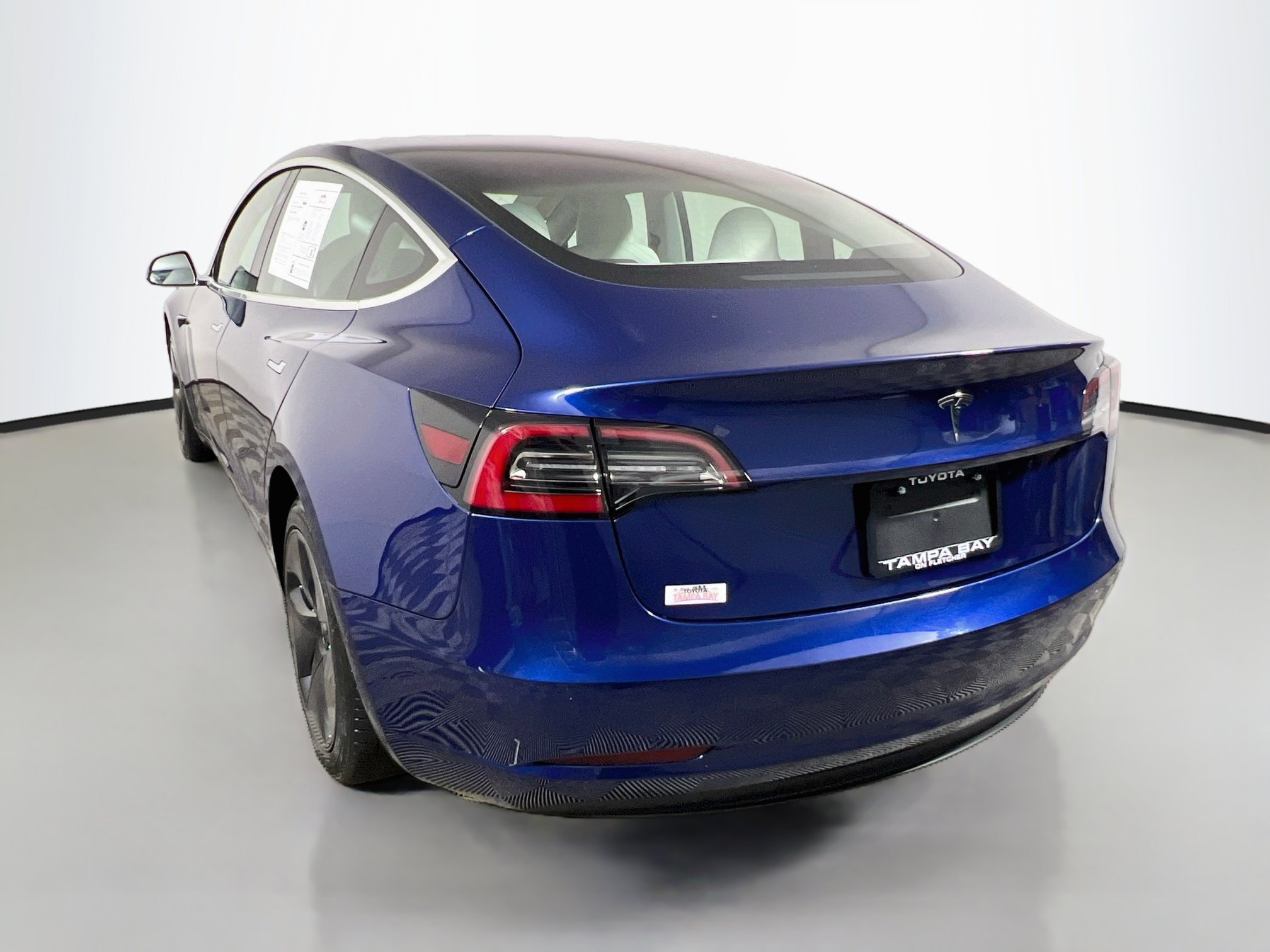 Used 2019 Tesla Model 3 Standard Range RWD image 8