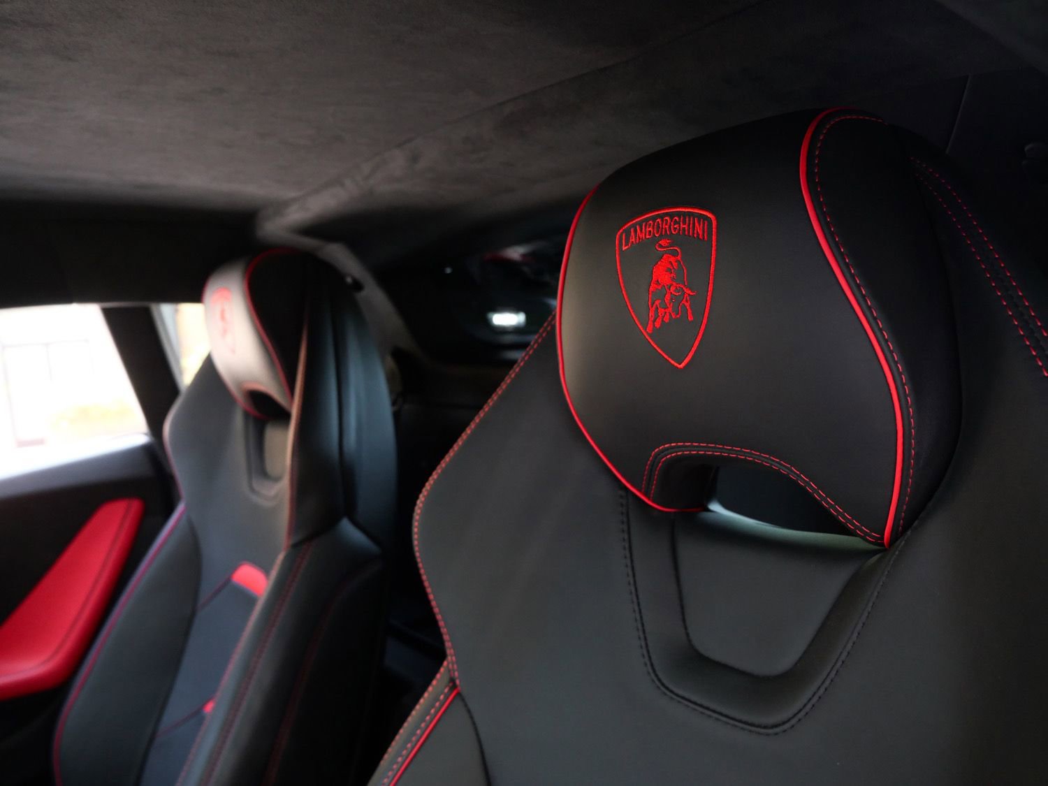 Used 2023 Lamborghini Huracan EVO RWD image 20