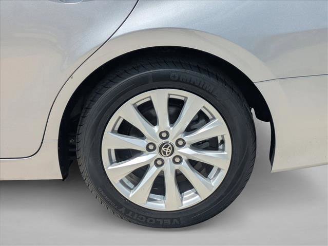 Certified 2020 Toyota Camry LE image 21