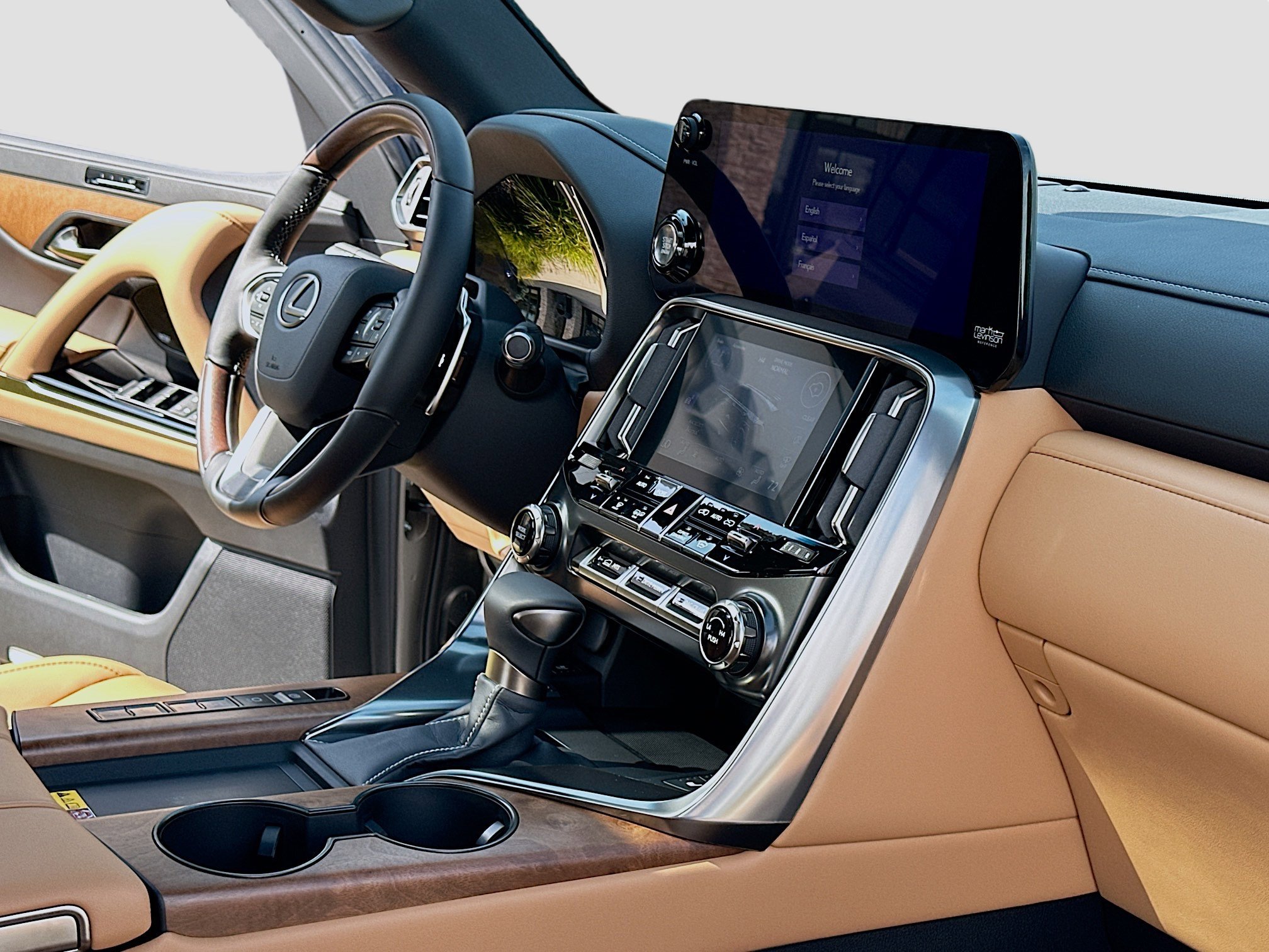 New 2025 Lexus LX 600 4WD w/ Luxury Package image 5