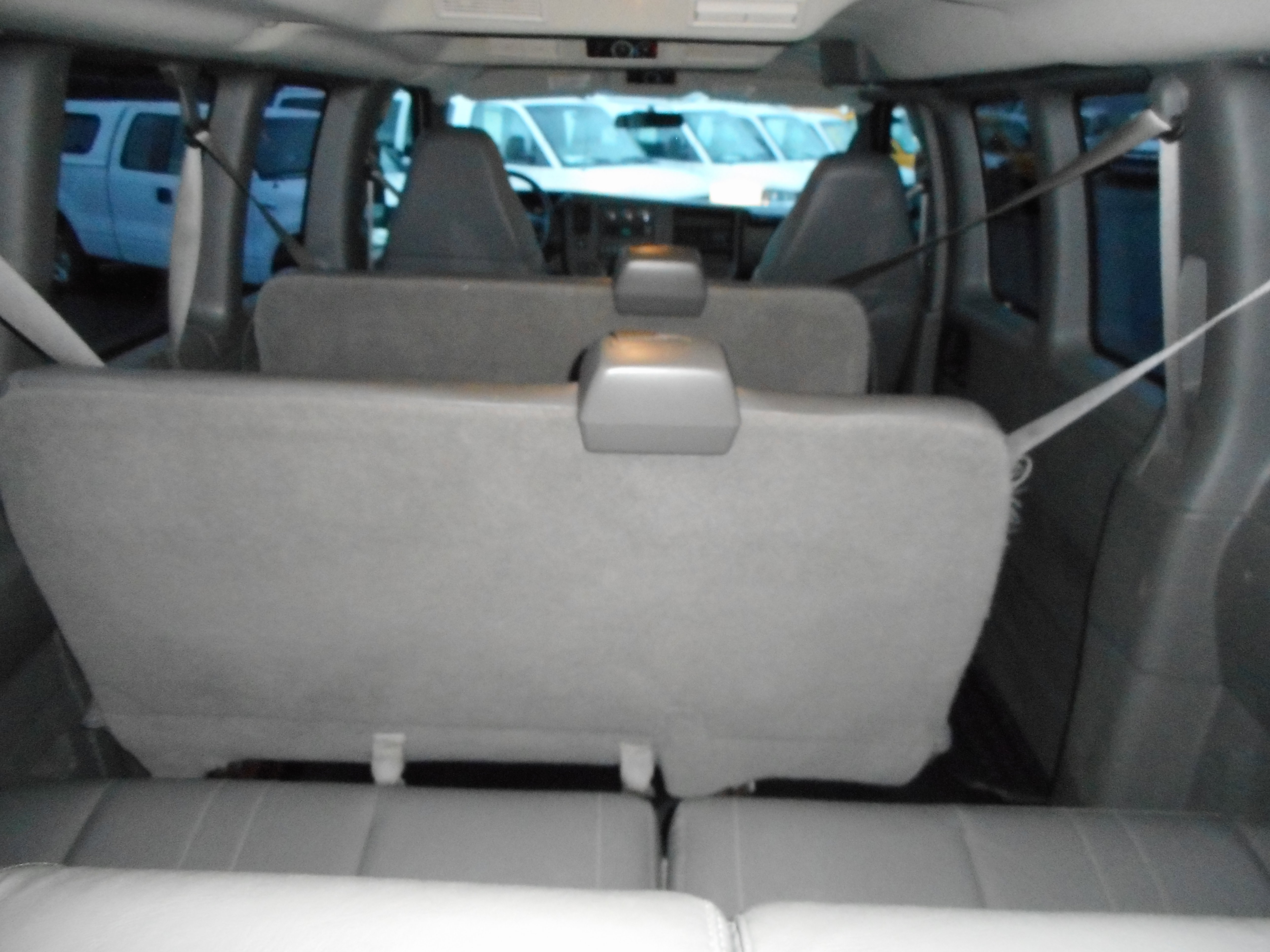 Used 2008 Chevrolet Express 3500 Passenger image 16