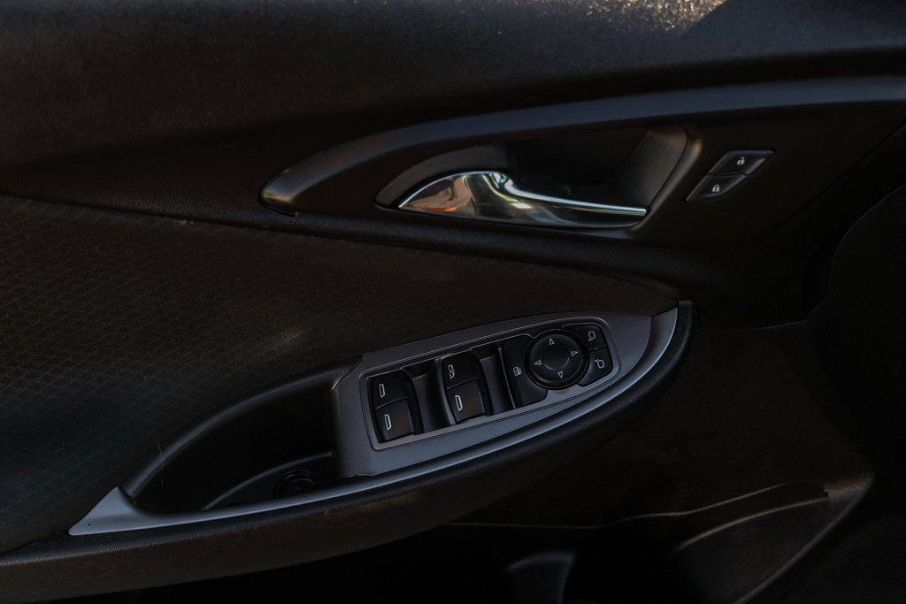 Used 2023 Chevrolet Malibu LT FWD image 26