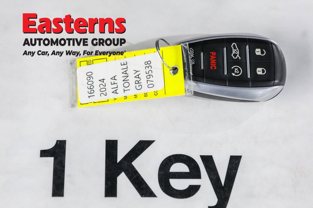 Used 2024 Alfa Romeo Tonale Sprint image 25