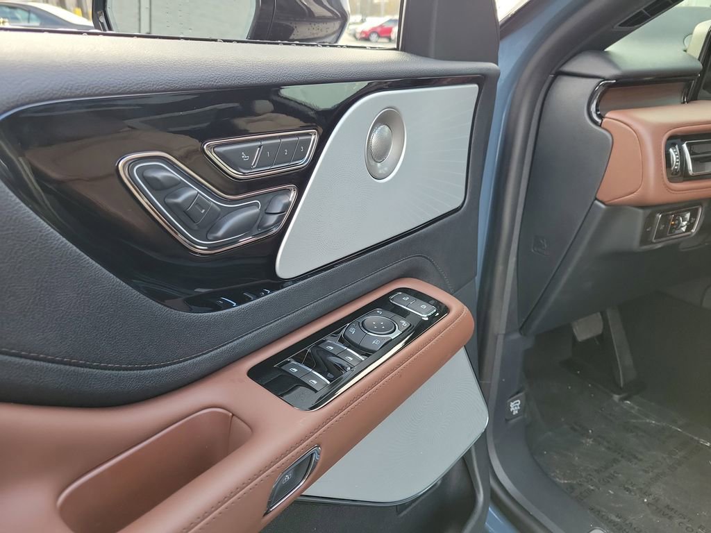 New 2026 Lincoln Aviator Reserve image 19