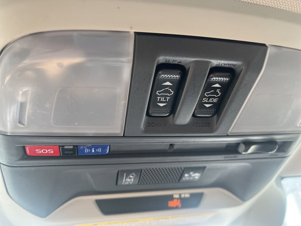 Used 2022 Subaru Crosstrek 2.5i Sport w/ Moonroof Package image 20