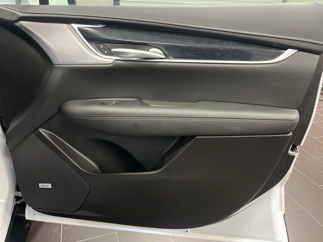 Certified 2025 Cadillac XT5 Premium Luxury image 13
