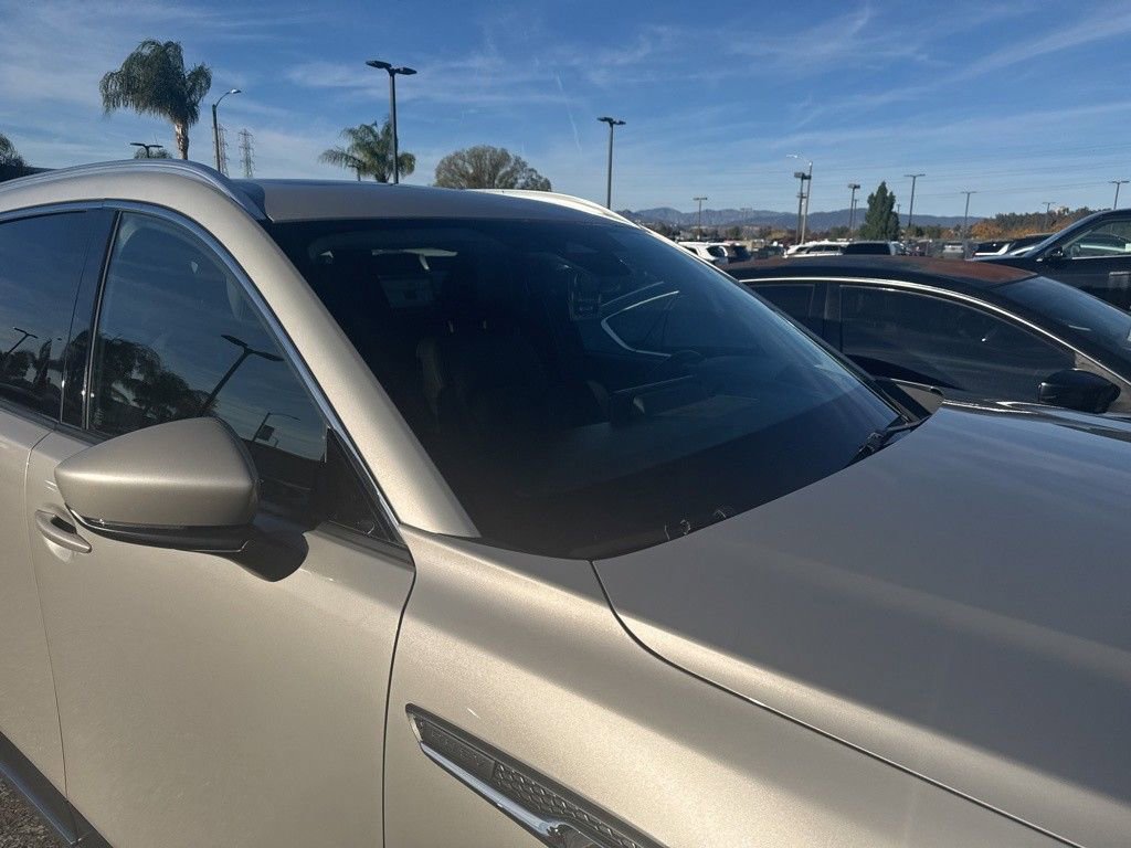 Used 2024 MAZDA CX-90 Plug-In Hybrid w/ Premium Pkg image 8