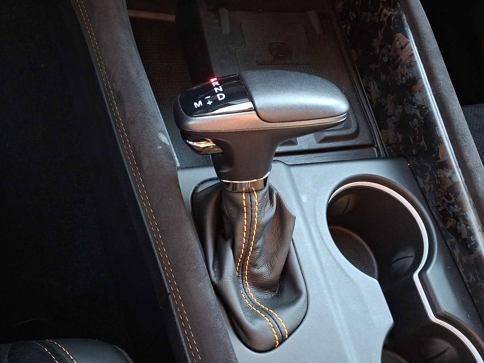 Used 2023 Dodge Durango R/T w/ Hemi Orange Plus Package image 16