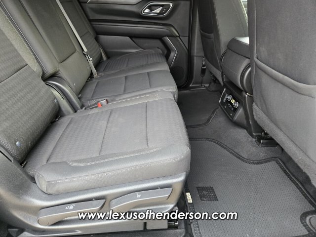 Used 2022 Chevrolet Suburban LS RWD image 15