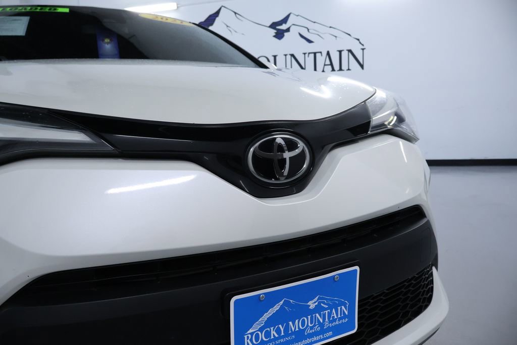 Used 2021 Toyota C-HR Limited image 9