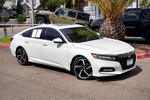 Used 2020 Honda Accord Sport image 3