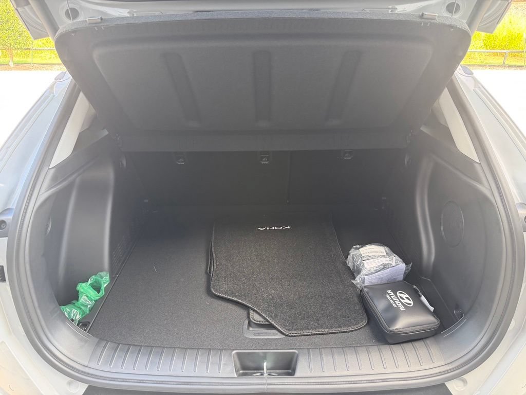 New 2026 Hyundai Kona Limited FWD image 21