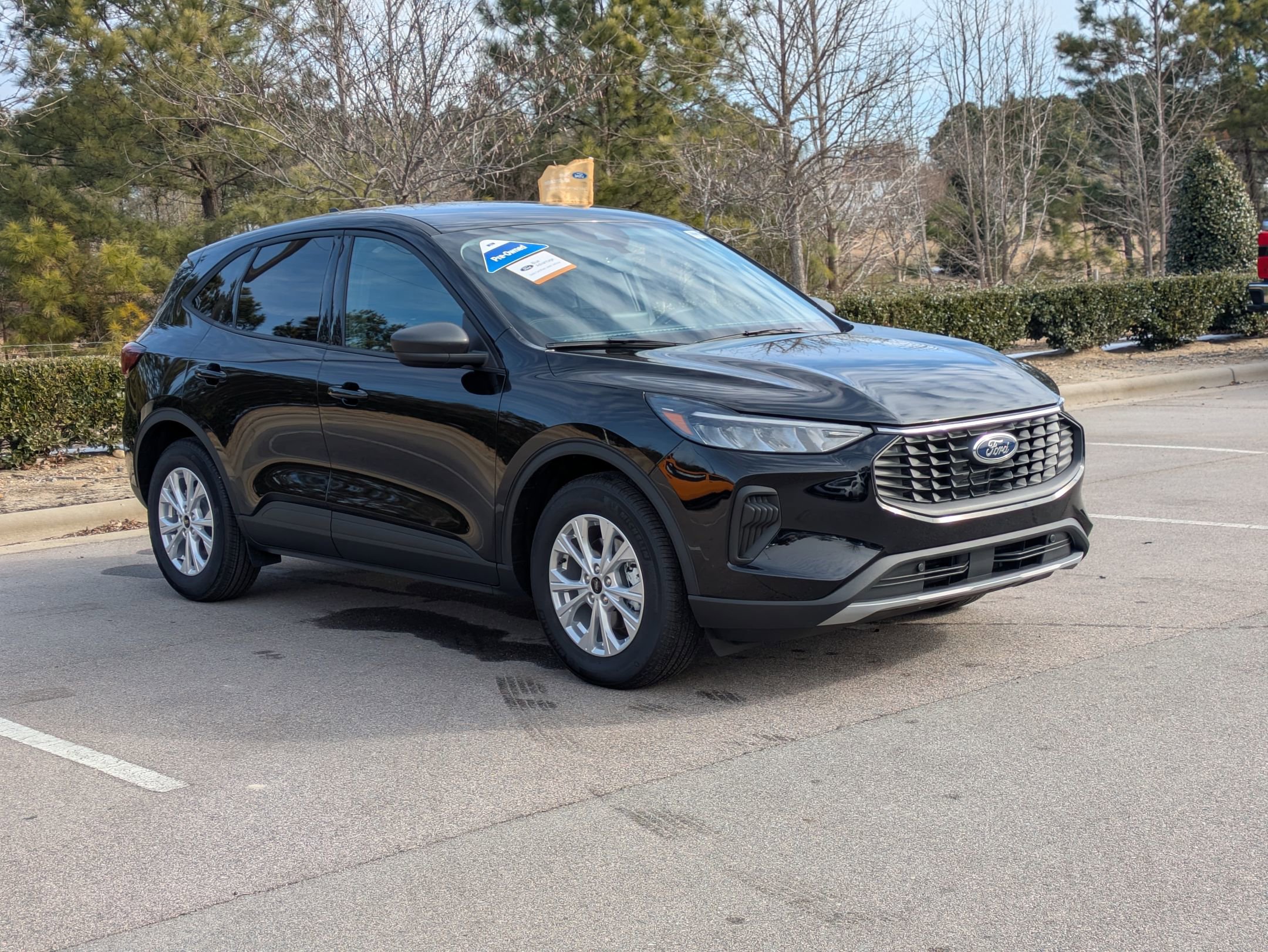 Certified 2025 Ford Escape Active image 1