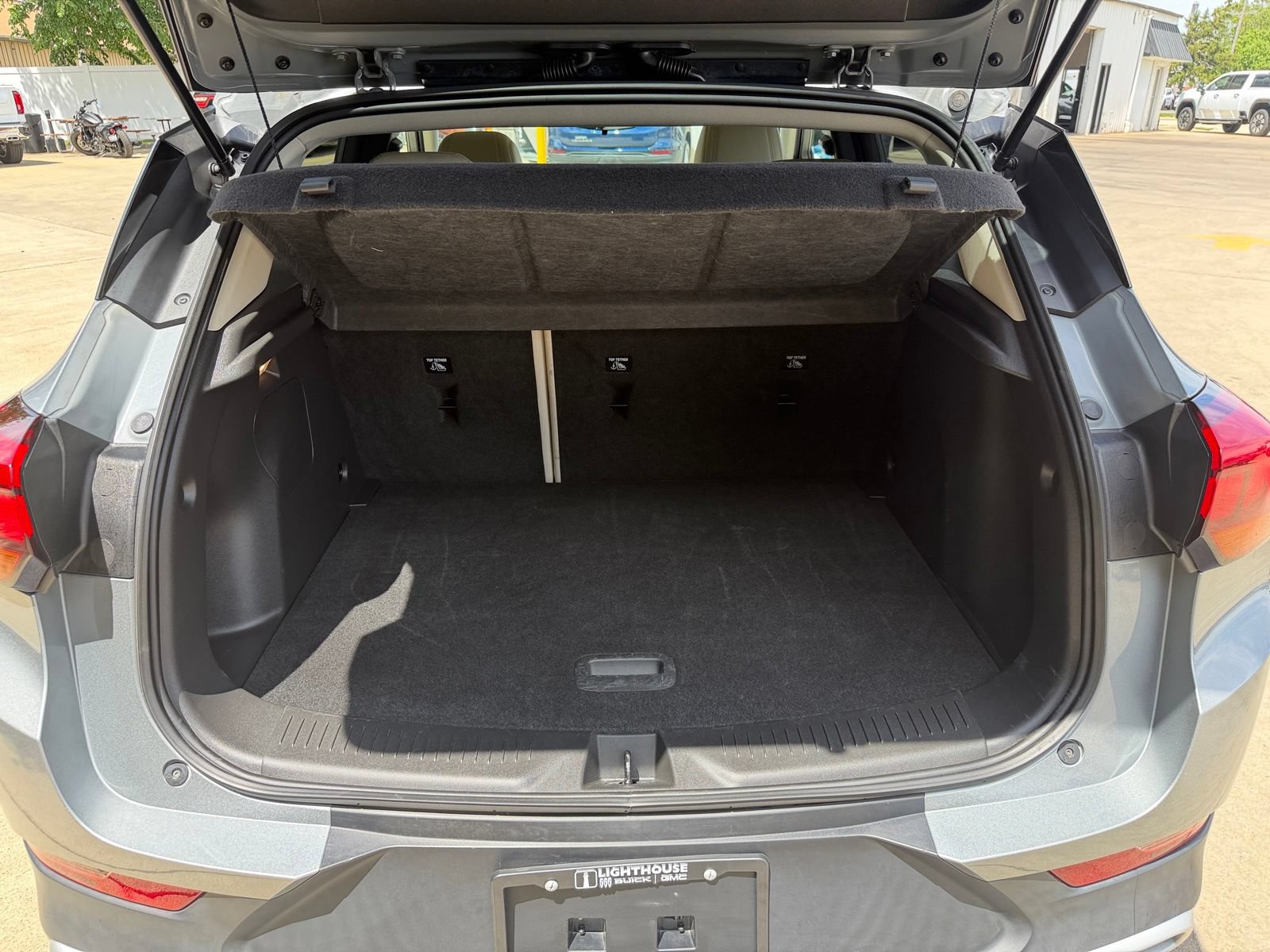 Used 2023 Buick Encore GX Preferred w/ Cold Weather Comfort Package FWD image 34