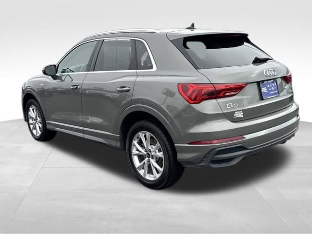 Used 2023 Audi Q3 2.0T Premium image 3