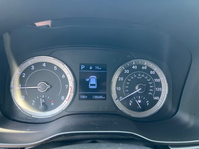 Used 2020 Hyundai Venue SEL w/ Convenience Package FWD image 11