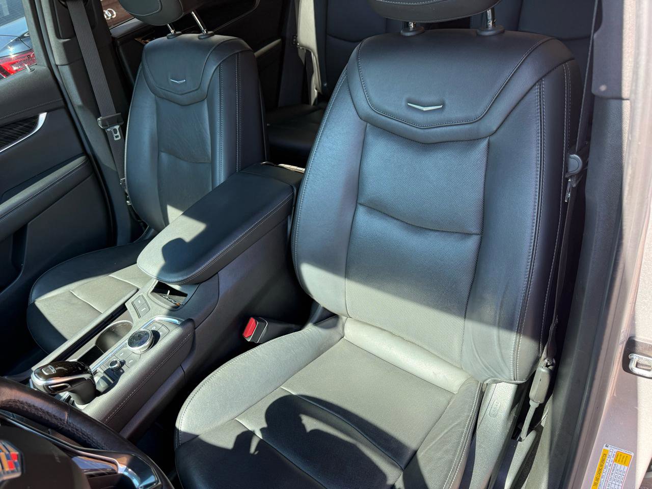 Used 2020 Cadillac XT6 Premium Luxury FWD image 6