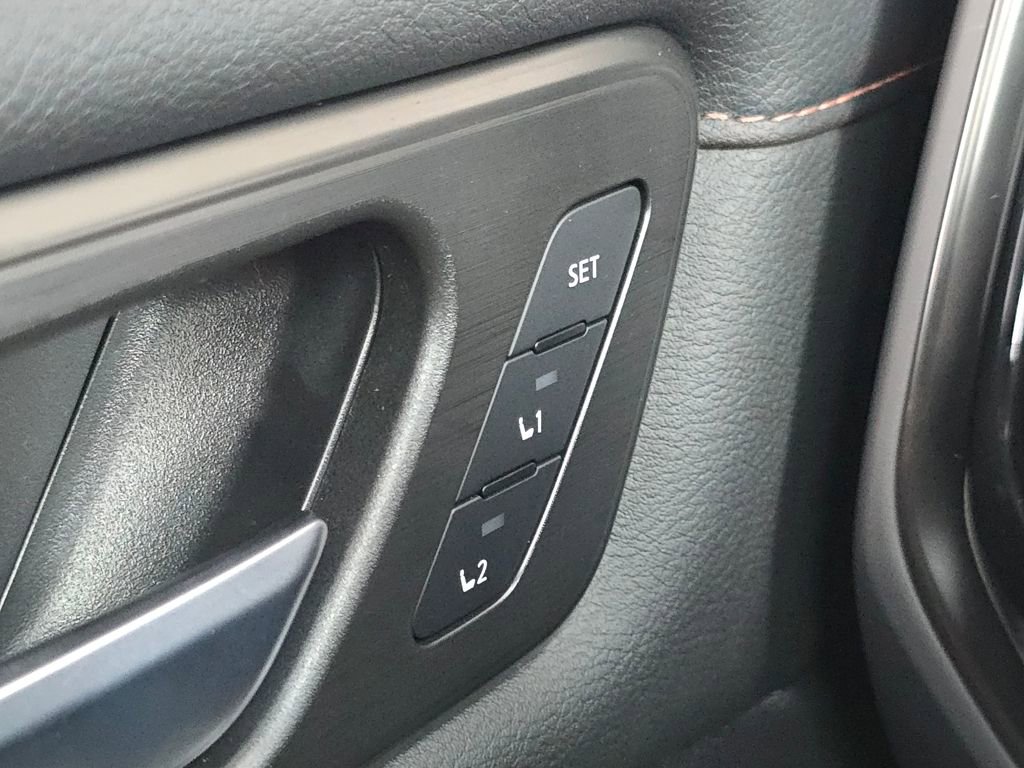 New 2025 Nissan Armada PRO-4X w/ Pro-4X Premium Package image 17