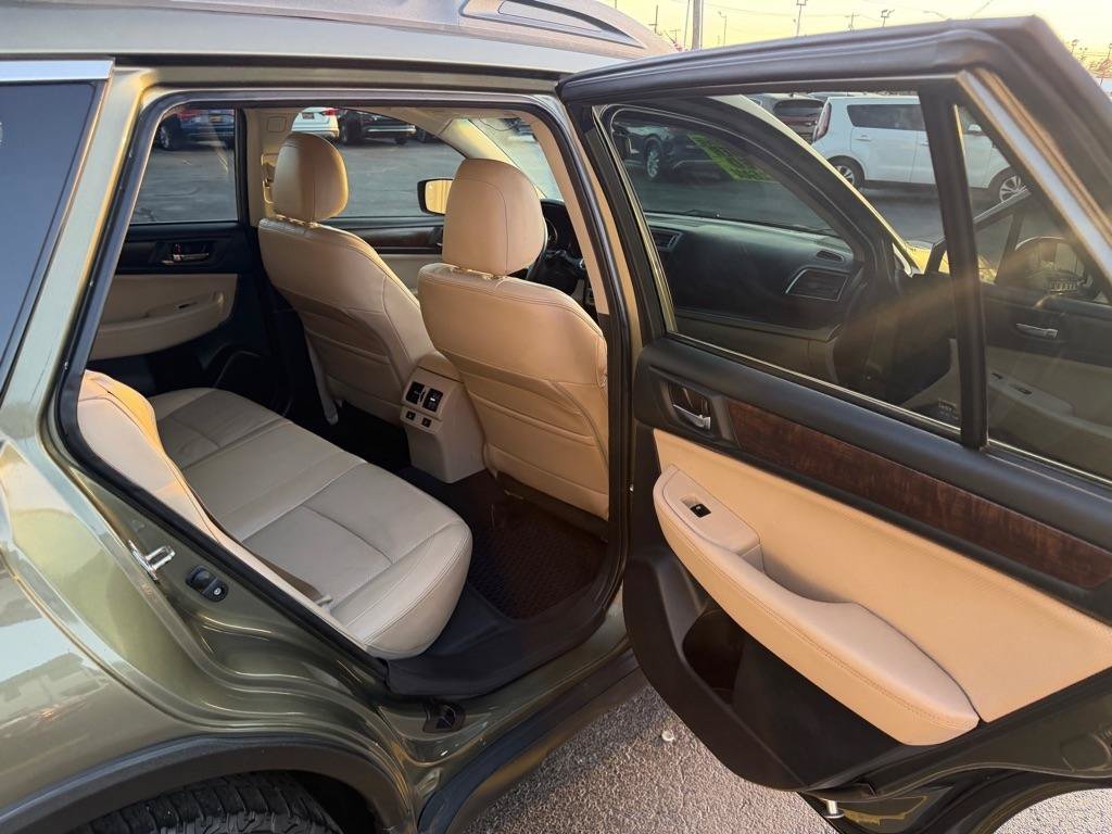 Used 2015 Subaru Outback 2.5i Limited AWD/4WD image 8