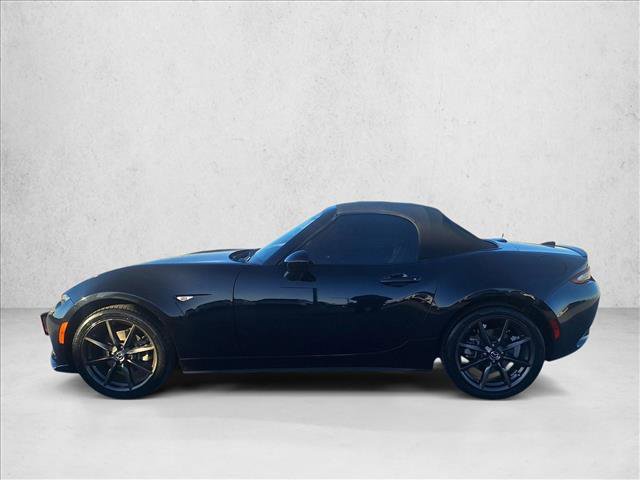 Used 2017 MAZDA MX-5 Miata Club image 8