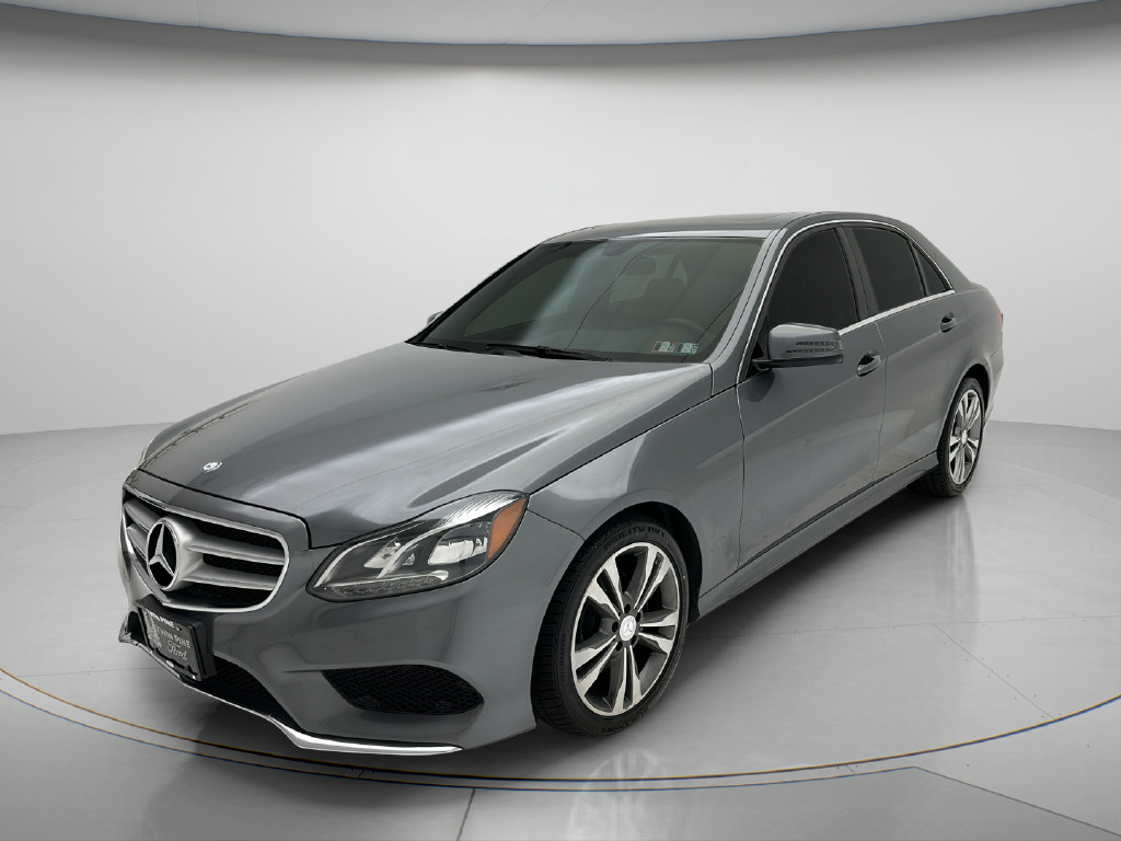 Used 2016 Mercedes-Benz E 350 4MATIC Sedan image 3