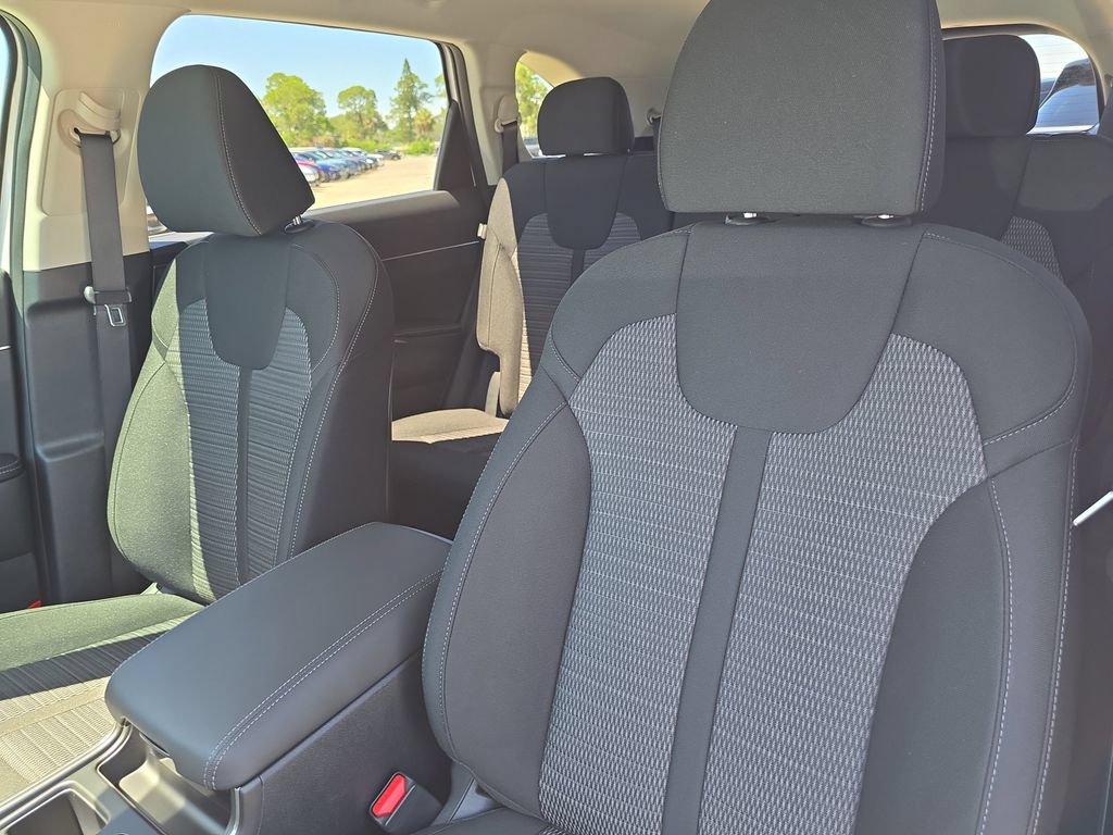 New 2026 Kia Sorento LX FWD image 21