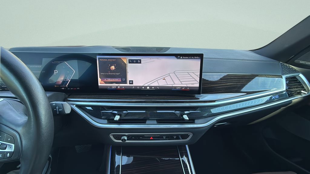 Used 2025 BMW X5 xDrive40i image 12
