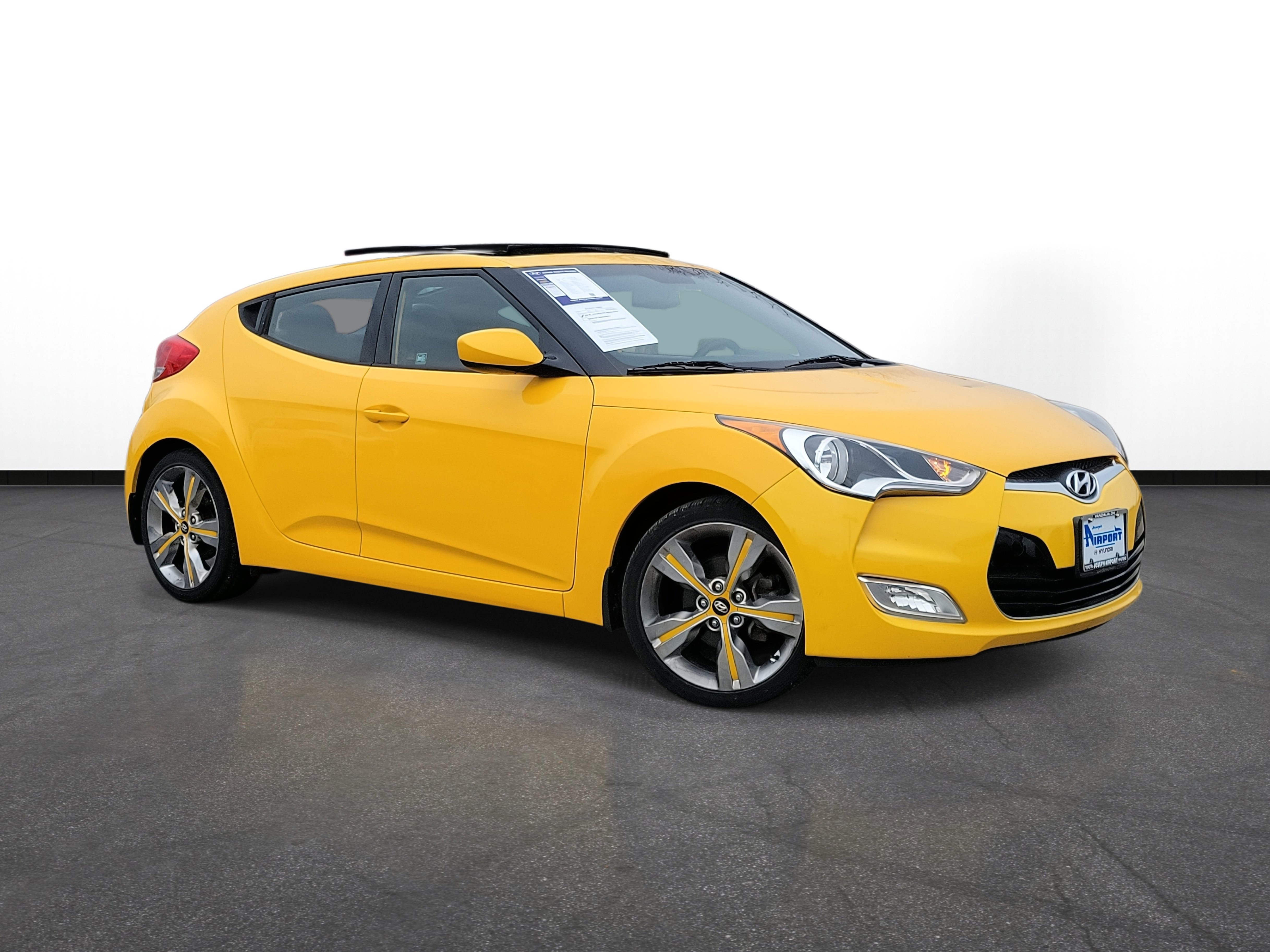 Used 2016 Hyundai Veloster w/ Option Group 02 image 1