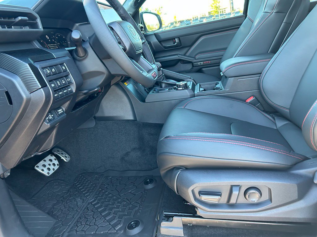 Used 2025 Toyota Tacoma TRD Pro AWD/4WD image 19