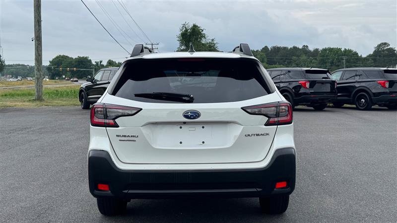 Used 2023 Subaru Outback Premium AWD/4WD image 10