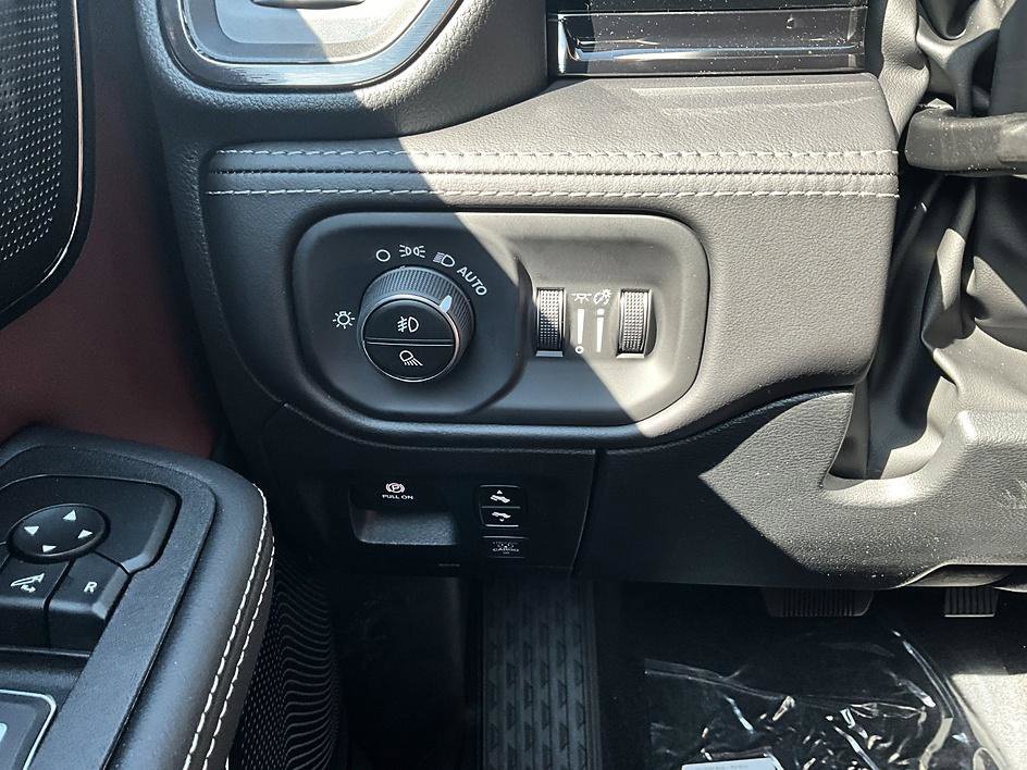 New 2027 RAM 1500 Limited AWD/4WD image 17