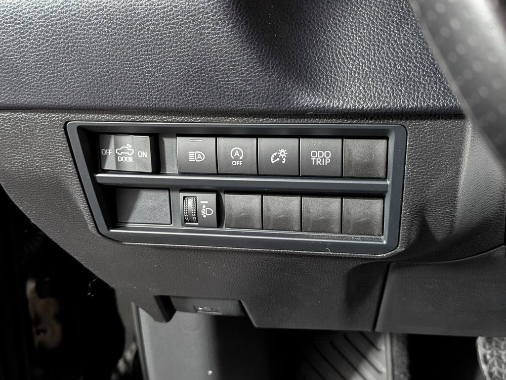 New 2026 Toyota Tundra SR image 22