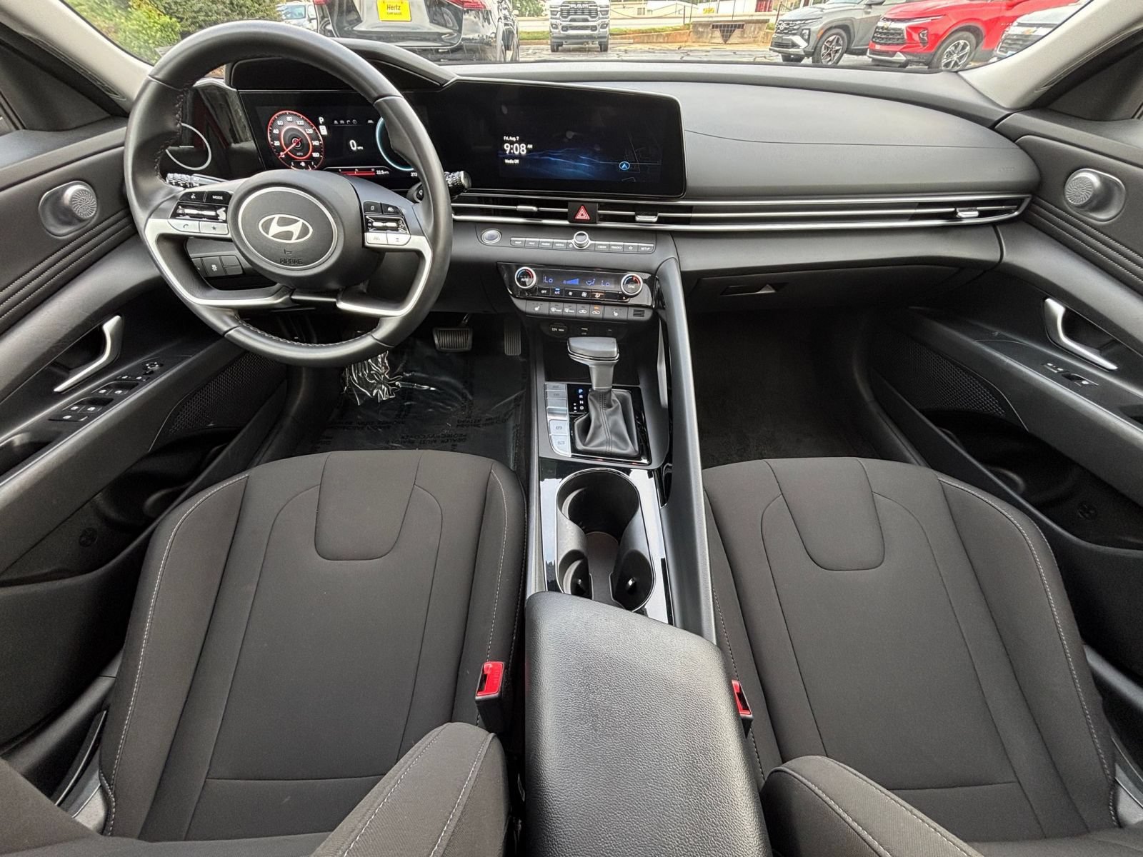 Used 2025 Hyundai Elantra SEL FWD image 35