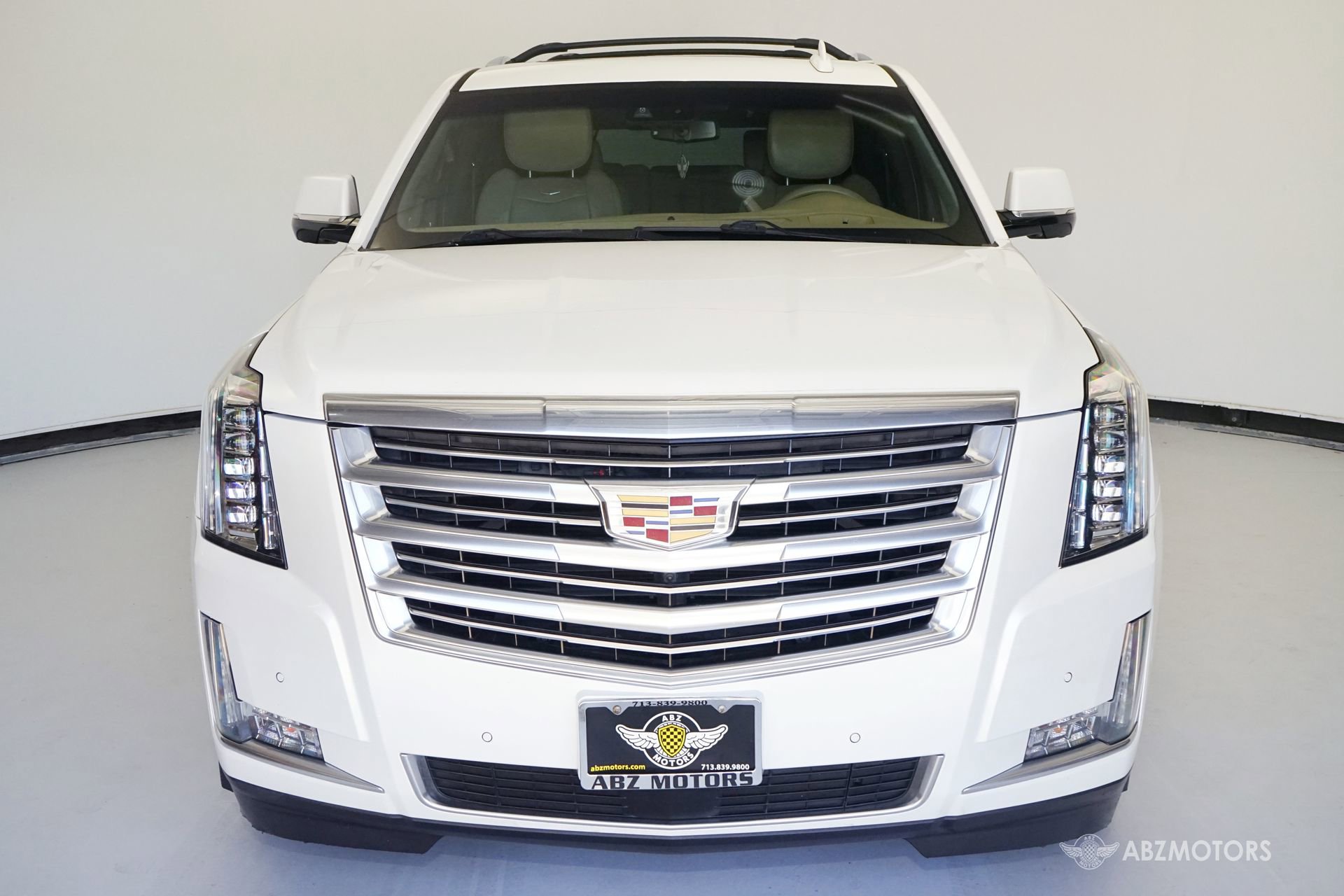 Used 2018 Cadillac Escalade ESV Platinum image 3