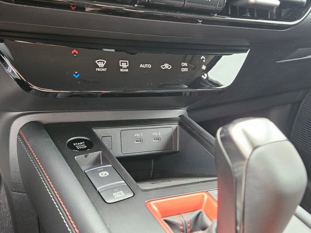 New 2026 Nissan Kicks SR image 22