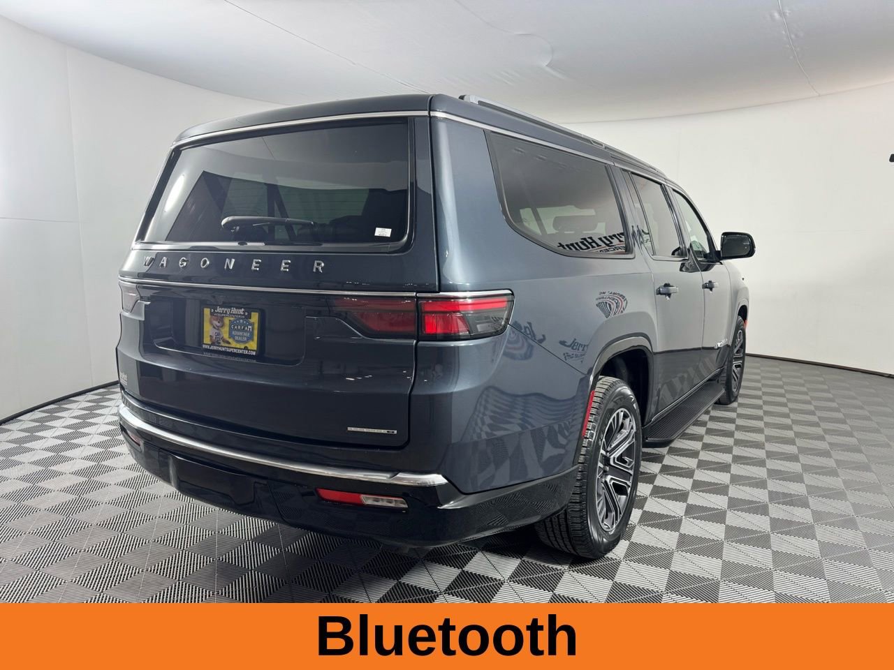 Used 2024 Jeep Wagoneer L Series II w/ Flexible Seating Group image 9