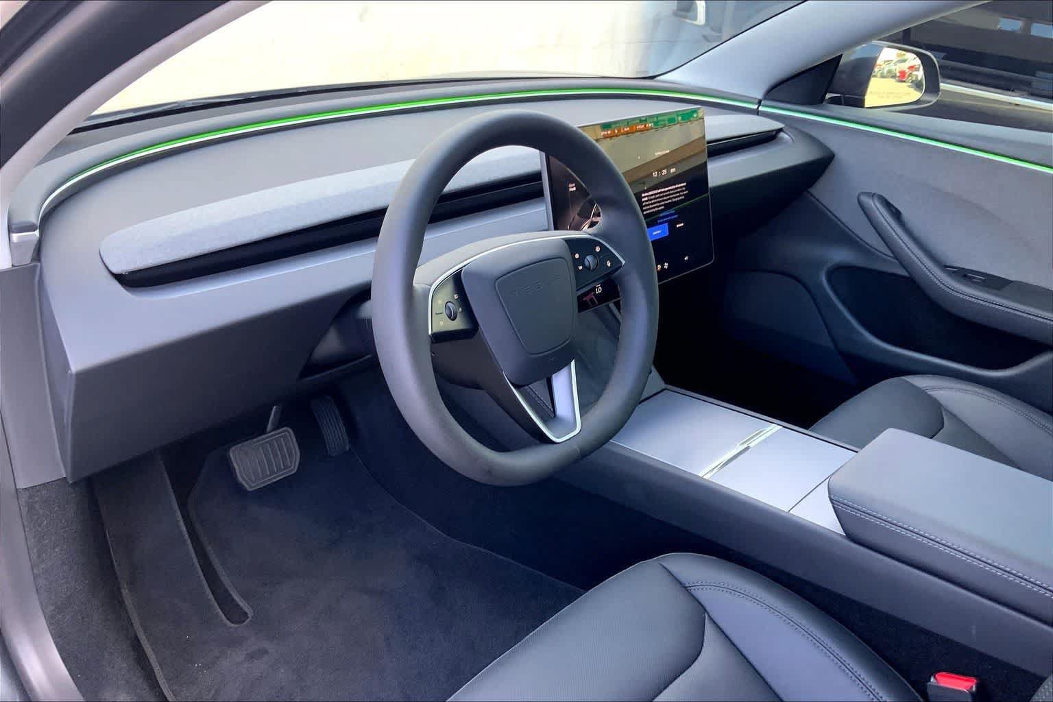 Used 2025 Tesla Model 3 Long Range RWD image 2