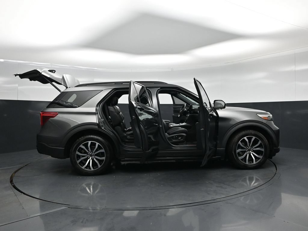 Used 2020 Ford Explorer ST w/ Premium Technology Package AWD/4WD image 5