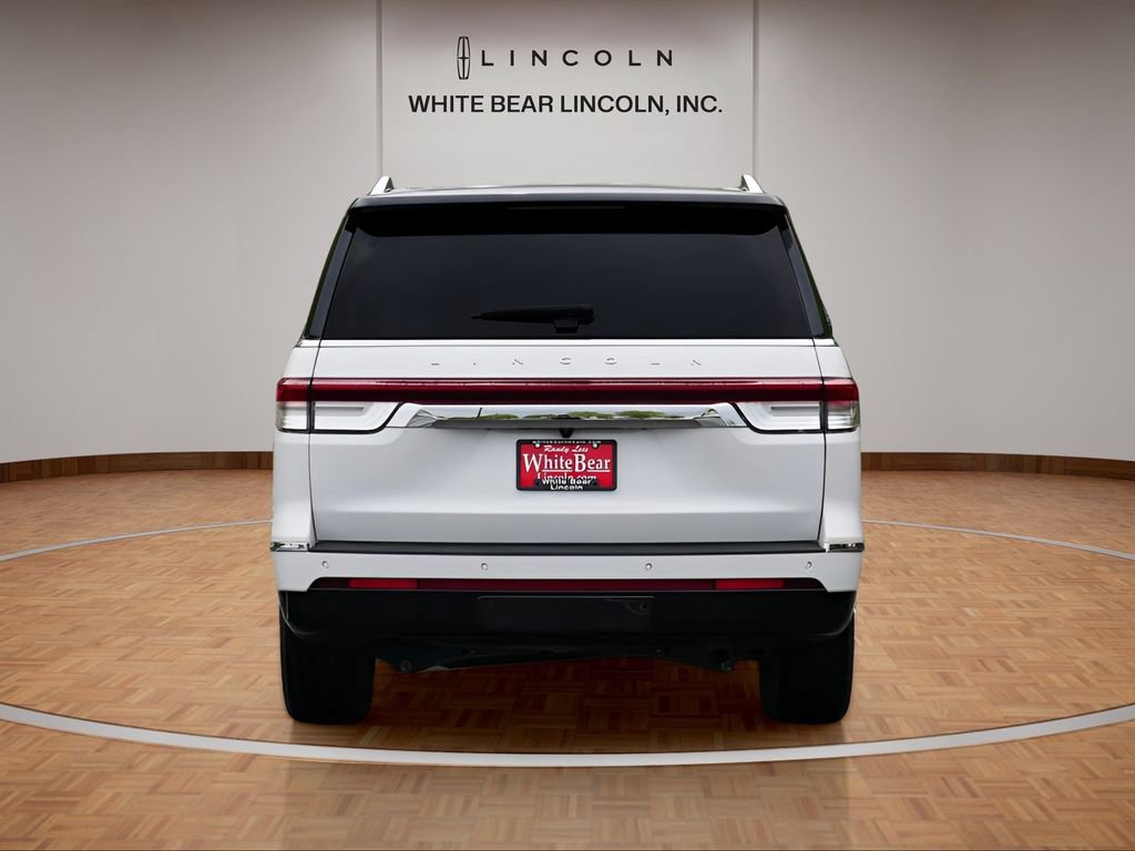 Used 2024 Lincoln Navigator L Reserve AWD/4WD image 13