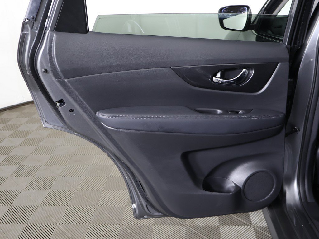 Used 2020 Nissan Rogue SV AWD/4WD image 23