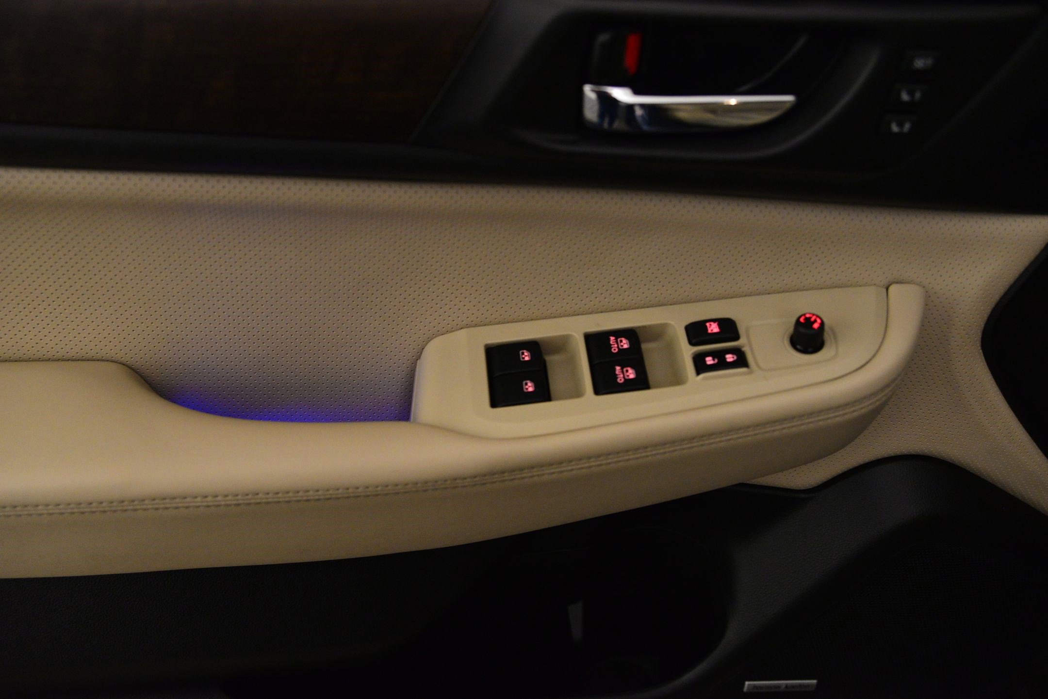 Used 2017 Subaru Outback 2.5i Limited image 11