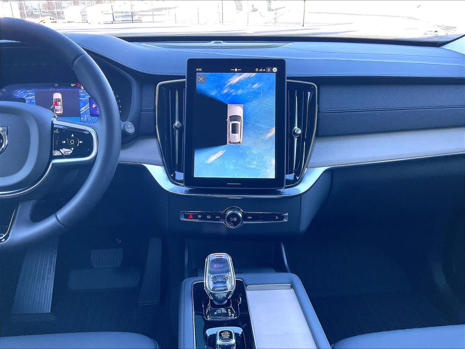New 2027 Volvo XC90 B5 Plus AWD/4WD image 9