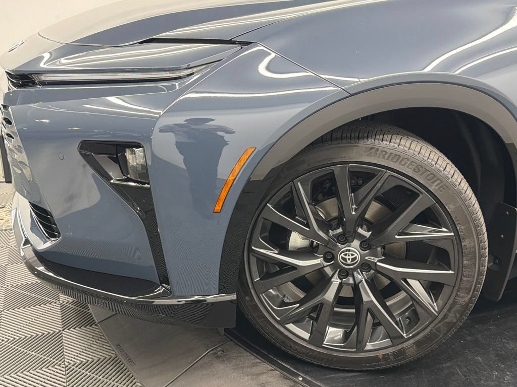 New 2026 Toyota Crown Signia AWD/4WD image 4