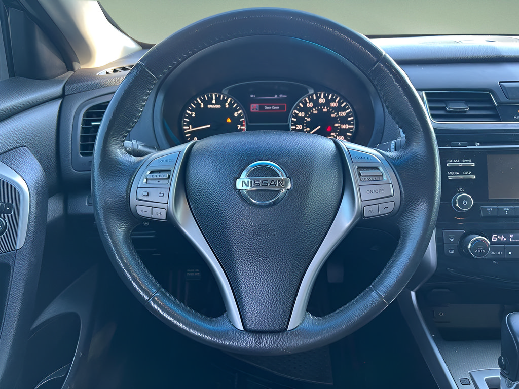 Used 2015 Nissan Altima 2.5 SL w/ Moonroof Package FWD image 18