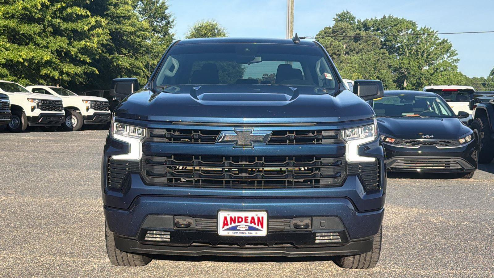 Used 2022 Chevrolet Silverado 1500 RST w/ Z71 Off-Road Package AWD/4WD video 2