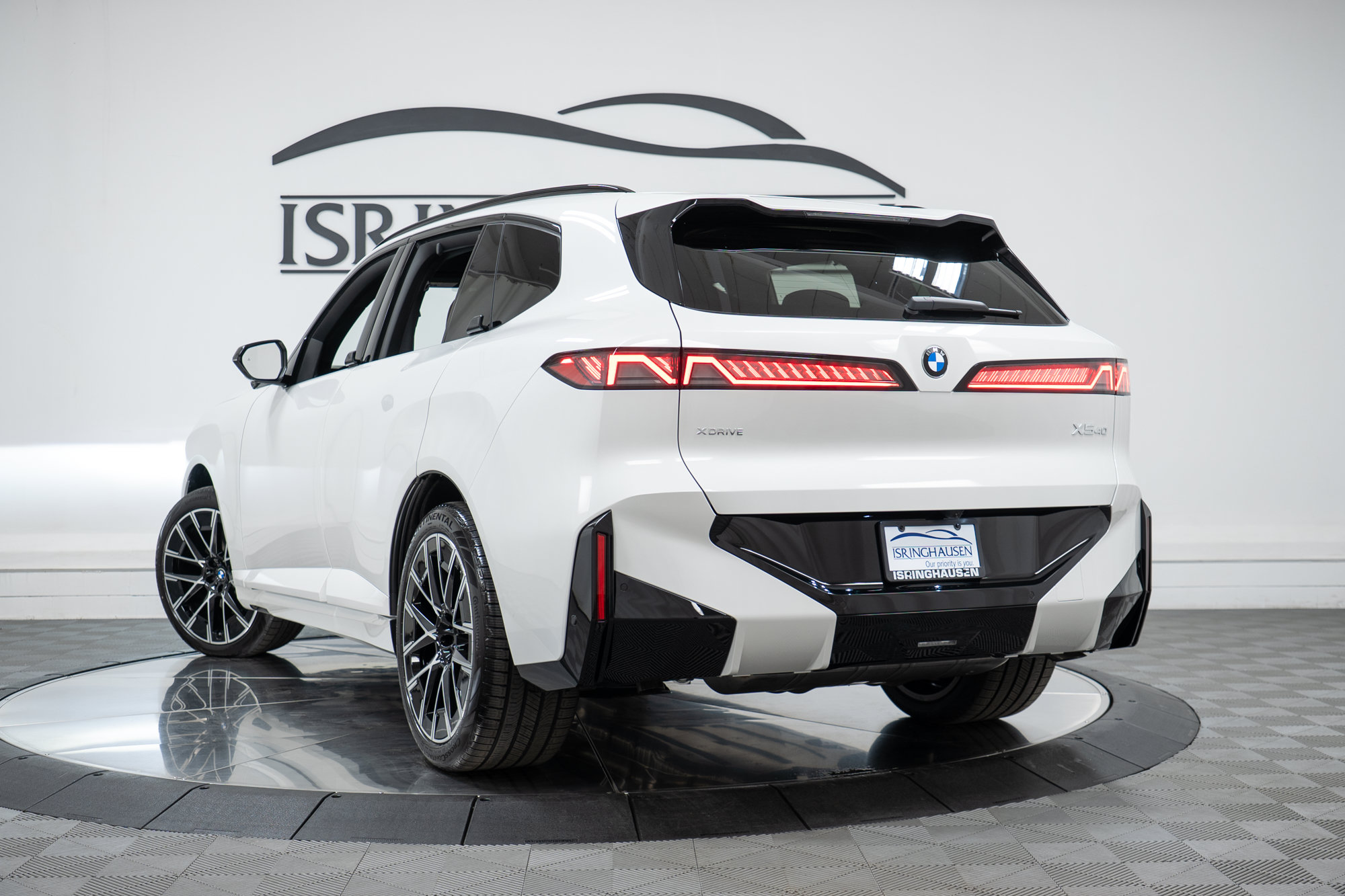 New 2027 BMW X5 xDrive40i w/ M Sport Professional Package AWD/4WD image 39